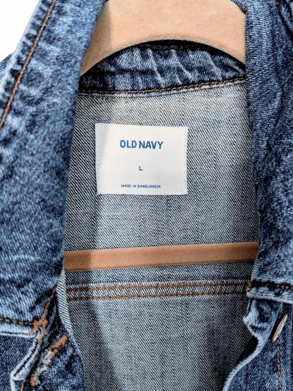 Old Navy Classic Denim Jacket, Medium Wash, Blue Jean, Size Large - Picture 3 of 5